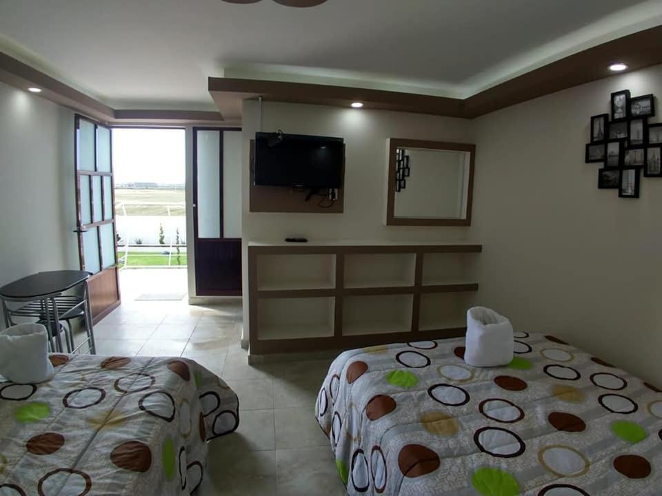 Hotel Caudillos Inn Emiliano Zapata  外观 照片